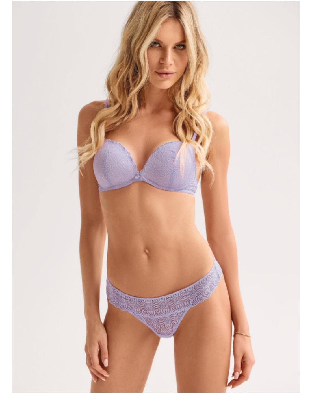 Lacy Brazilian thong - Nadia Lingerie